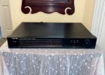 Rotel AM/FM Stereo Tuner in Very Good Condition RT-830A