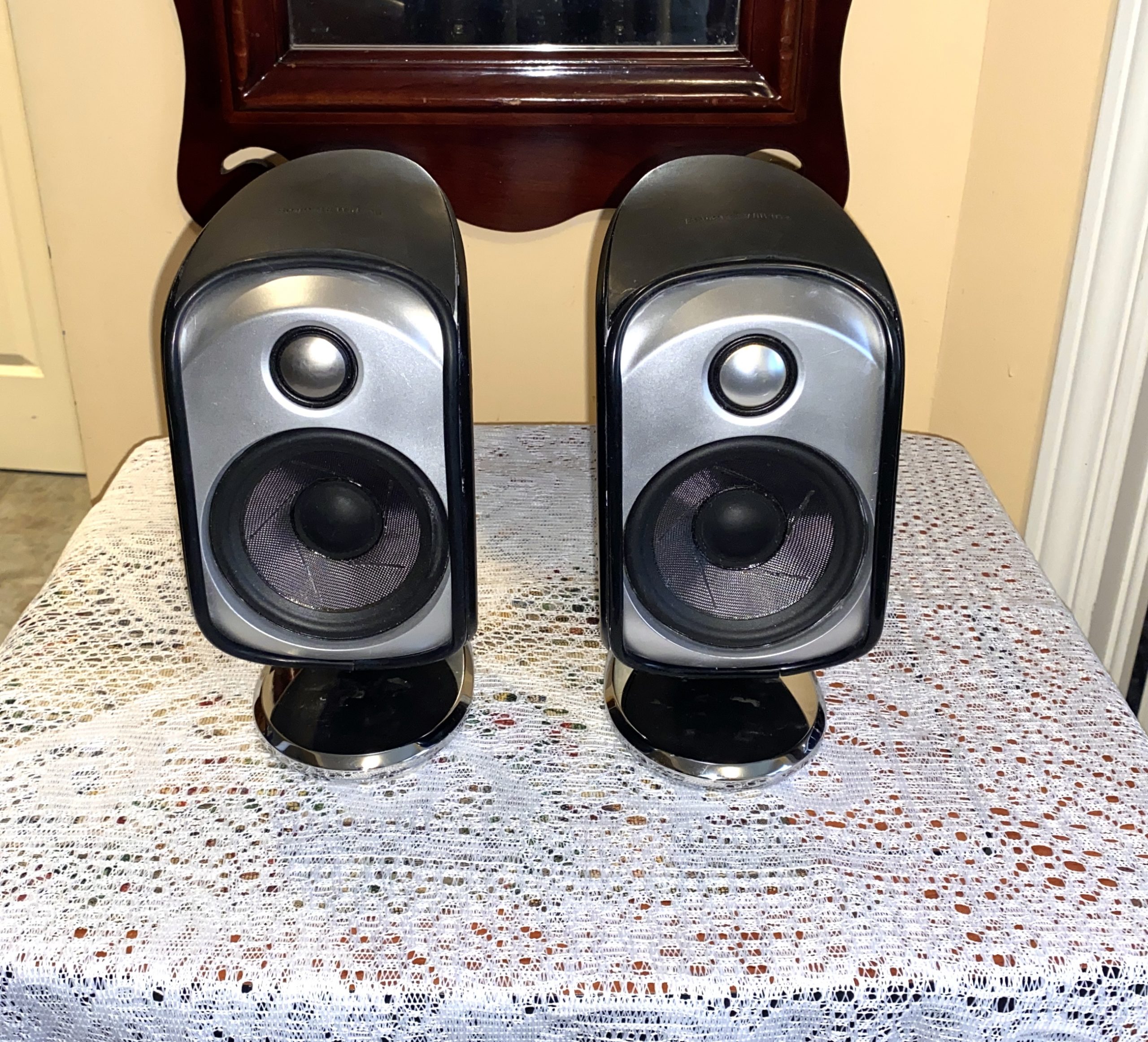 B&W M-1 1 Pair of Gorgeous, Heavy B&W Satellite Speakers M-1 - Image 1