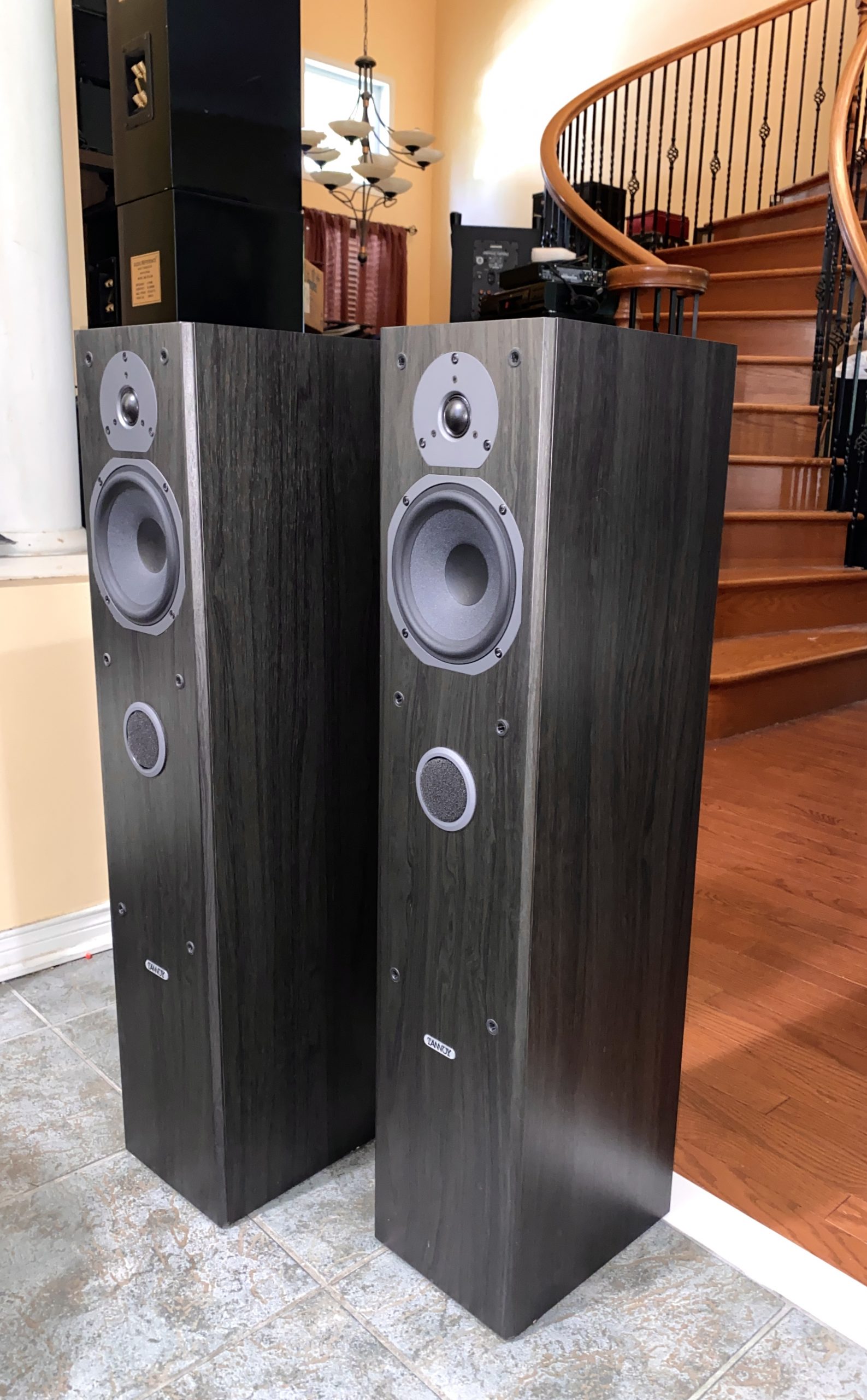 TANNOY Mercury mX3-M(1台のみ②) 定価ː36,000円！ Attractive Tannoy Floor-Standers in Dark Oak Mercury mx3 - Radique Inc