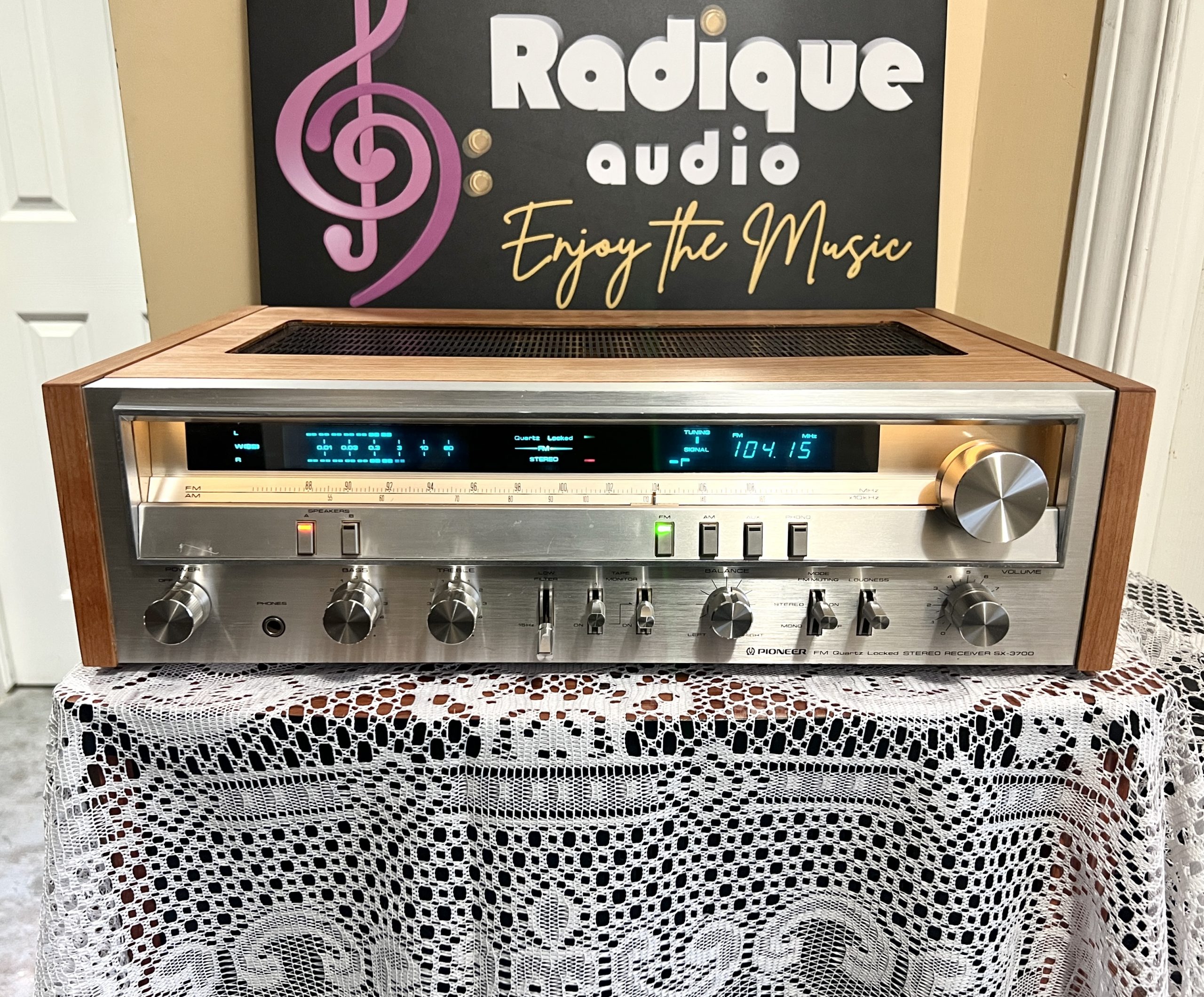 Pioneer sx-3700 jan 2026 1 Pioneer SX-3700 vintage stereo receiver with custom Ottawa Valley cherry cabinet — Radique Audio