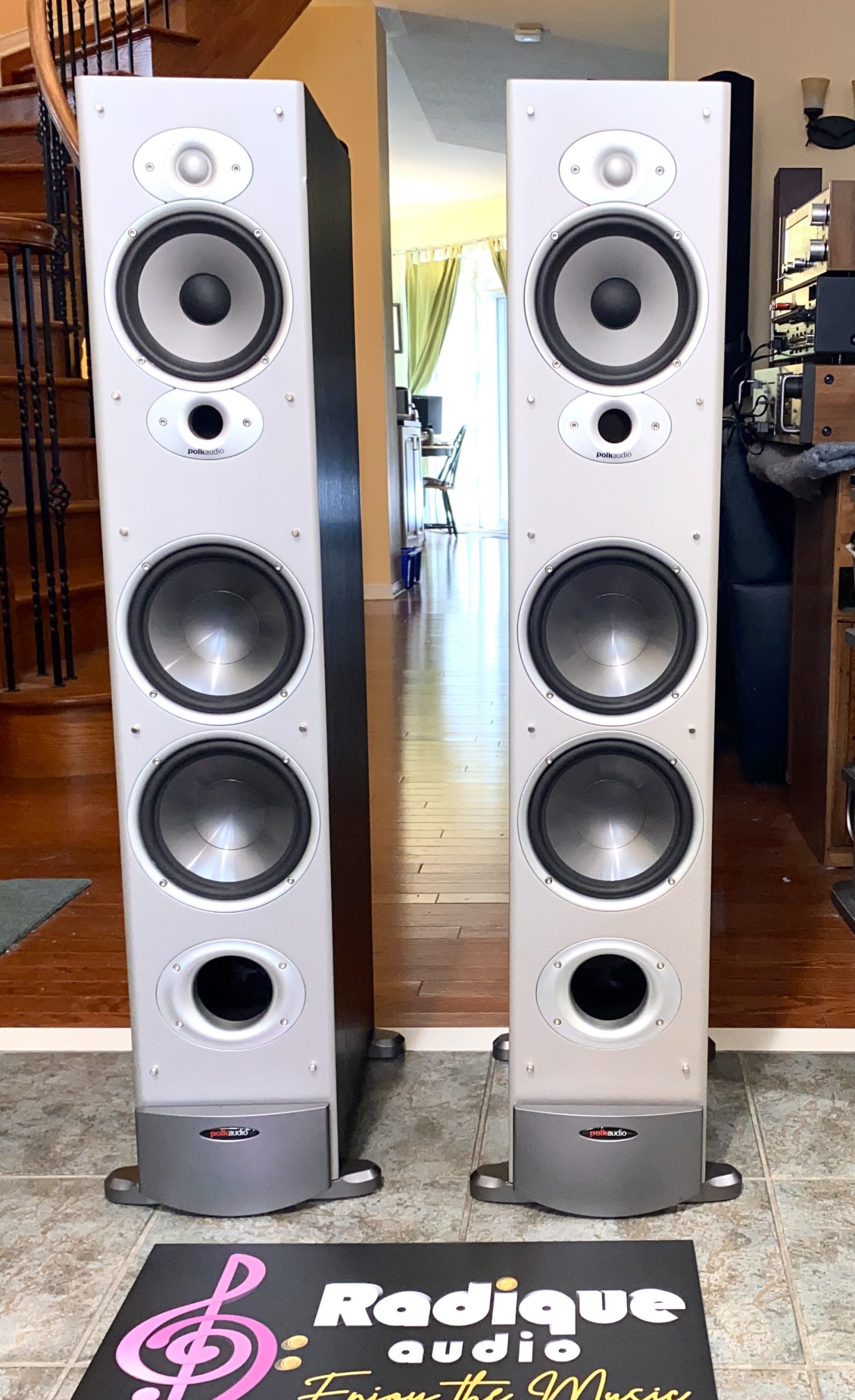 Gorgeous 4-Driver Polk Towers in Real Wood Finish RTi10