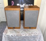 Attractive Yamaha 3-Way Bookshelf Speakers in Cherry NX-GX505 - Image 5