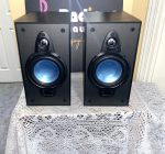 Distinctive Dahlquist Bookshelf Speakers, Canadian QX5A