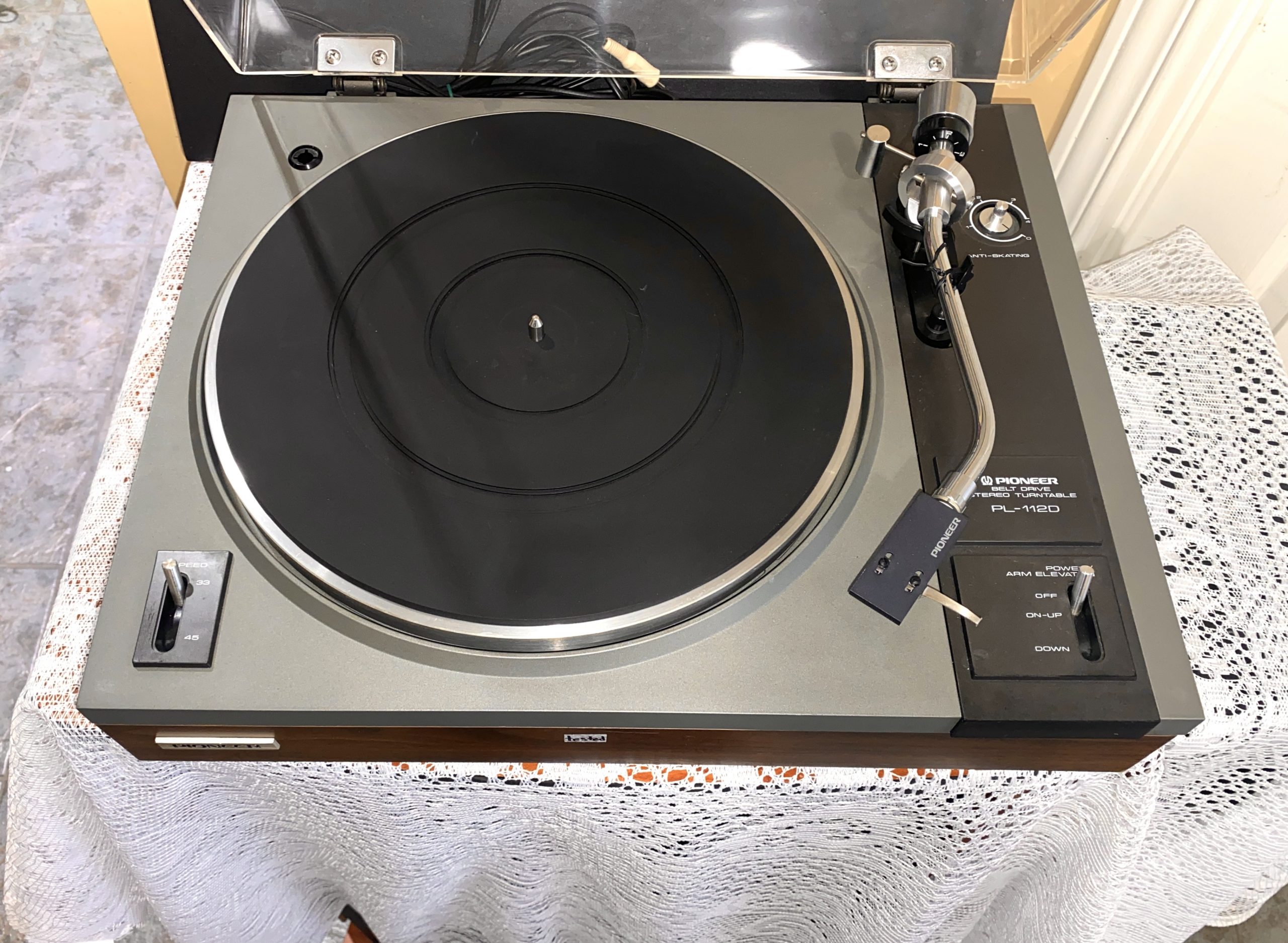 Pioneer PL-112D 1 Gorgeous Vintage Pioneer Turntable, Made in Japan PL-112D - Image 1