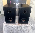 Infinity Bookshelf Speakers with 6.5" Woofers RS2 - Image 4