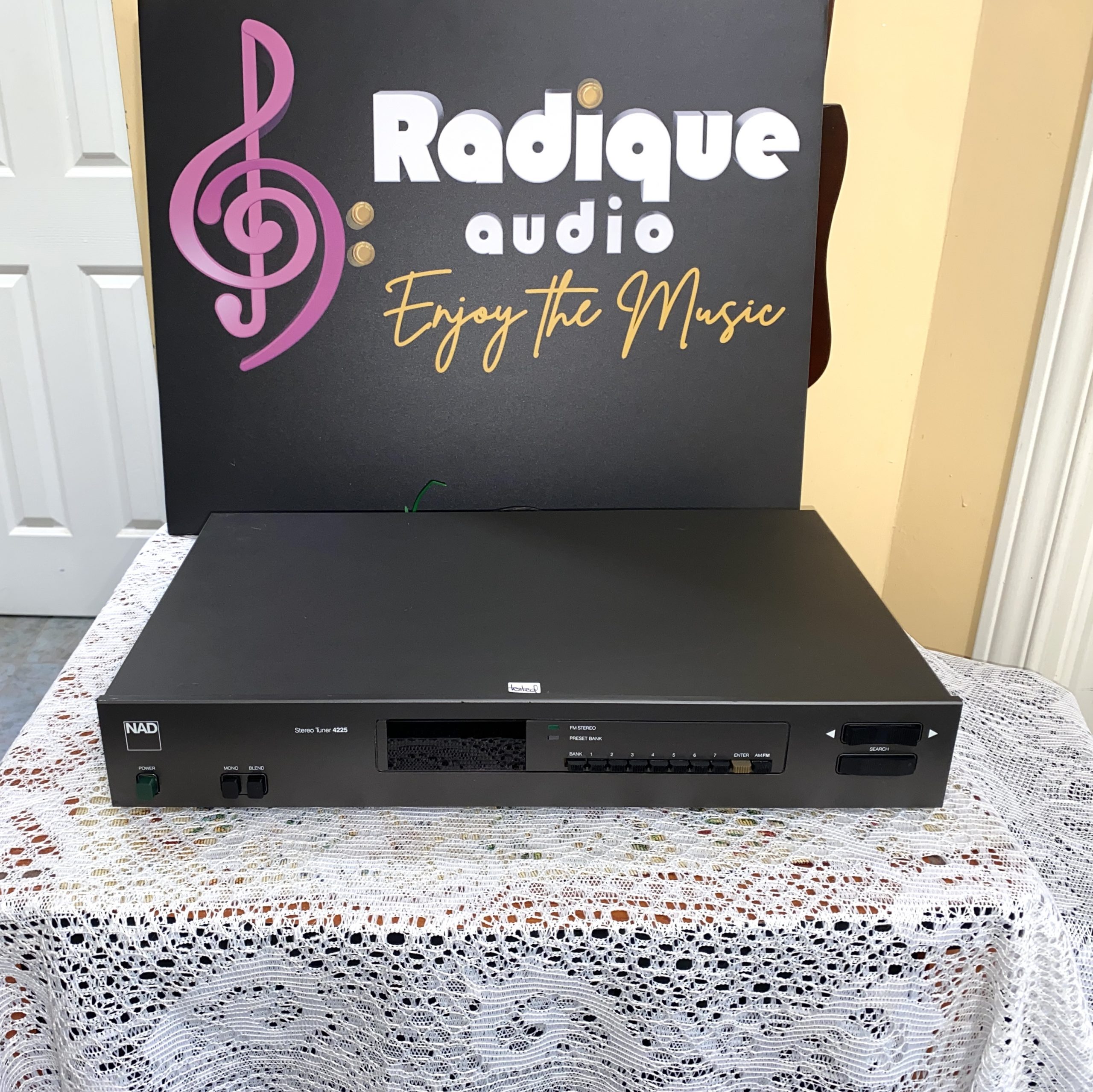 NAD 4225 1 NAD AM/FM Tuner - Classic Simplicity & Premium Sound 4225 - Image 1