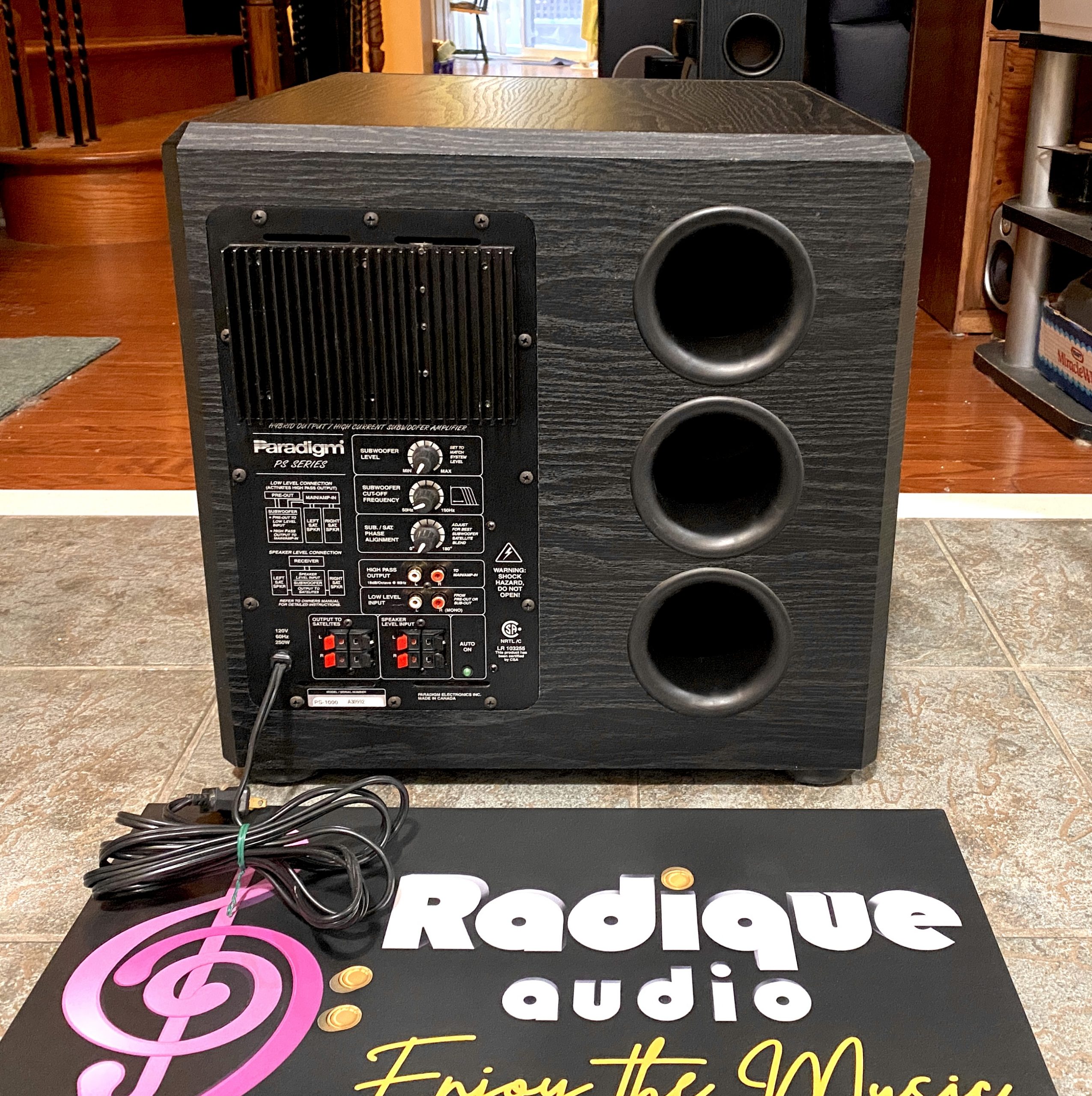 Great Sounding 60 lb Active Paradigm Subwoofer PS-1000 - Radique Inc
