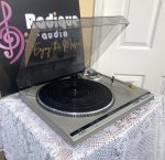 Vintage Technics Turntable with Strobe, Made in Japan SL-B200 - Image 3
