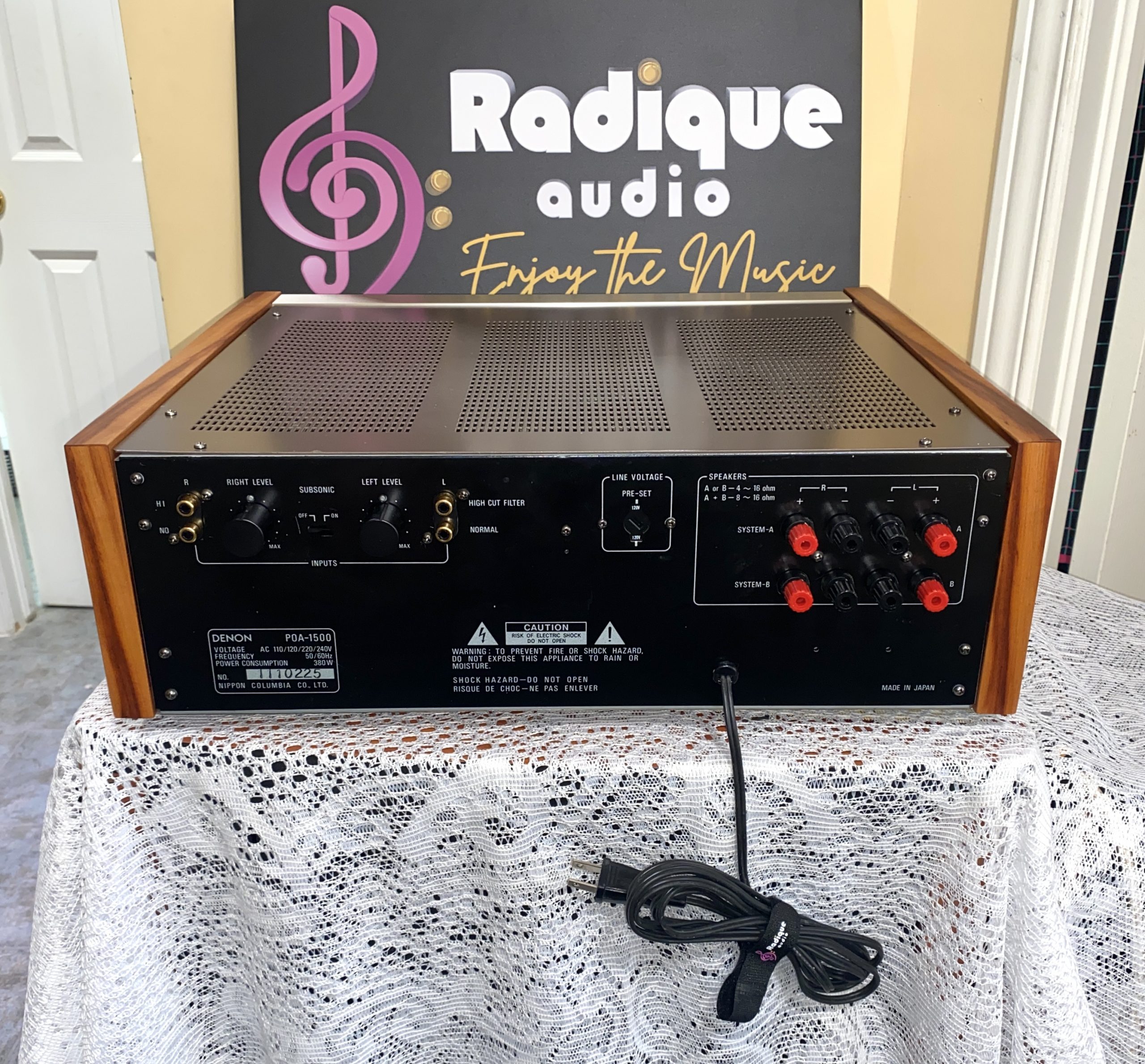 Vintage Denon 150 WPC Power Amplifier in Cherry POA-1500 - Radique Inc