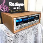 Gorgeous Vintage 25 WPC Marantz Stereo Receiver in Cherry 2225 - Image 3