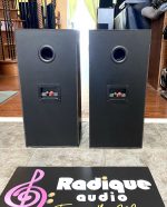 Large, Classic Paradigm Bookshelf Speakers 3SE MKIII - Image 5