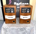 Gorgeous Linn Tukan Compact British Speakers in Cherry - Image 4