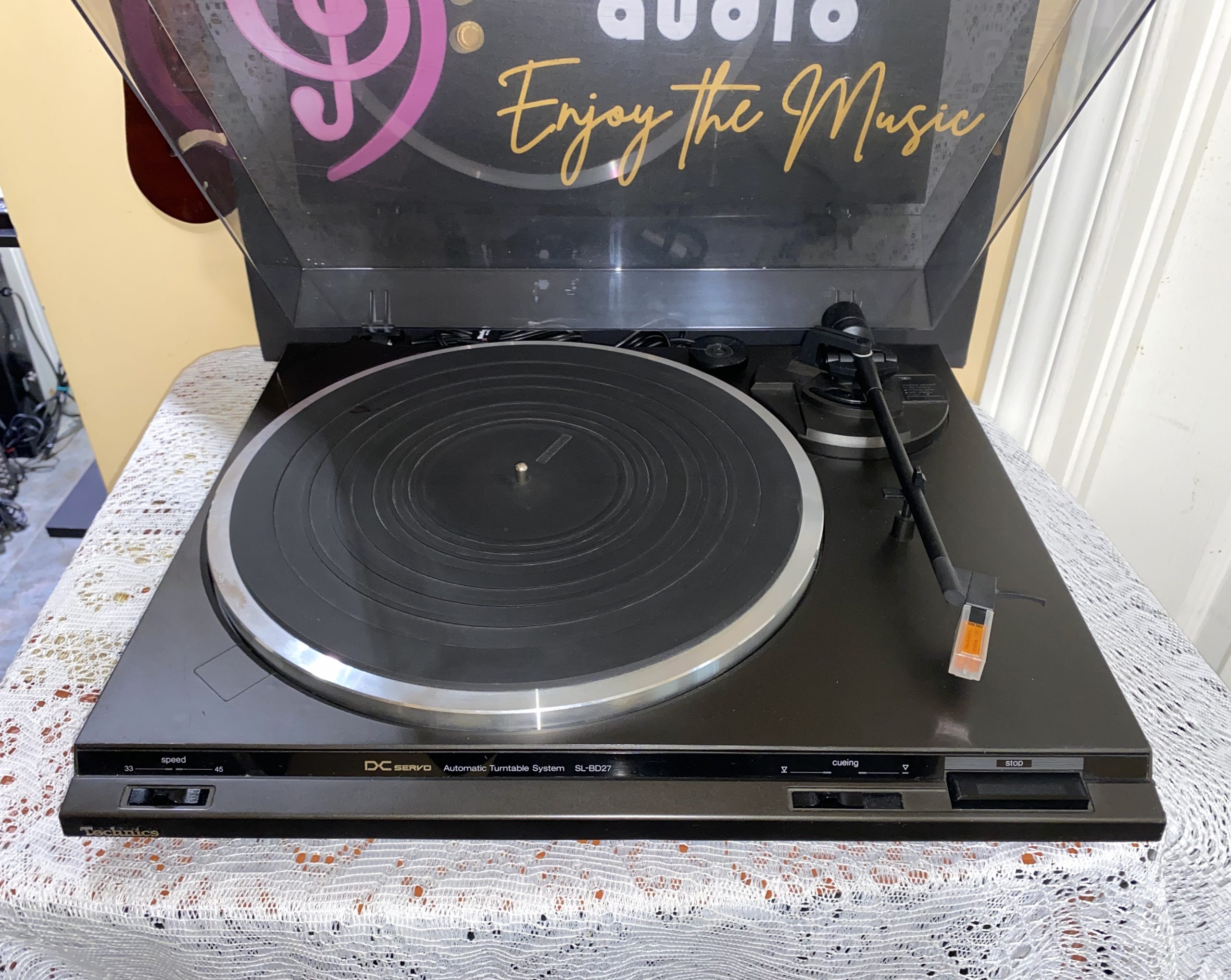 Technics SL-B27U 1 Technics Semi-Automatic Belt Drive Turntable SL-B27U - Image 1