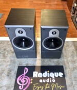 Large Audiophile Bookshelf Speakers from B&W DM610i - Image 4