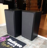 JBL 800 Large Bookshelf Speakers with 8" Woofers - Image 3
