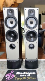 Large, Beautiful Paradigm Tower Speakers Monitor 9 v3