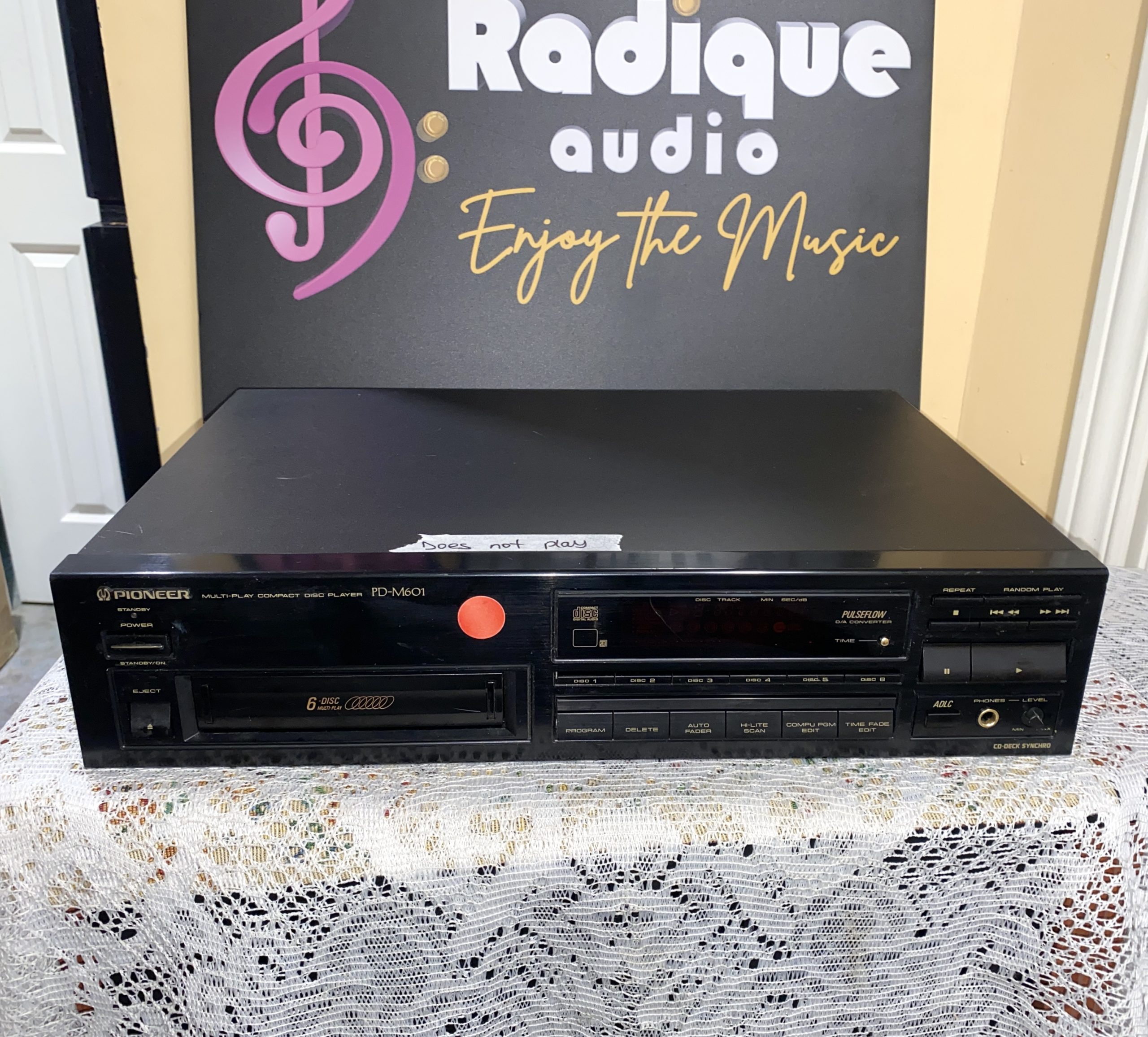 Pioneer PD-M601 AS-IS 1 Pioneer PD-M601 CD Player being sold "As-is" for Parts / Repair - Image 1