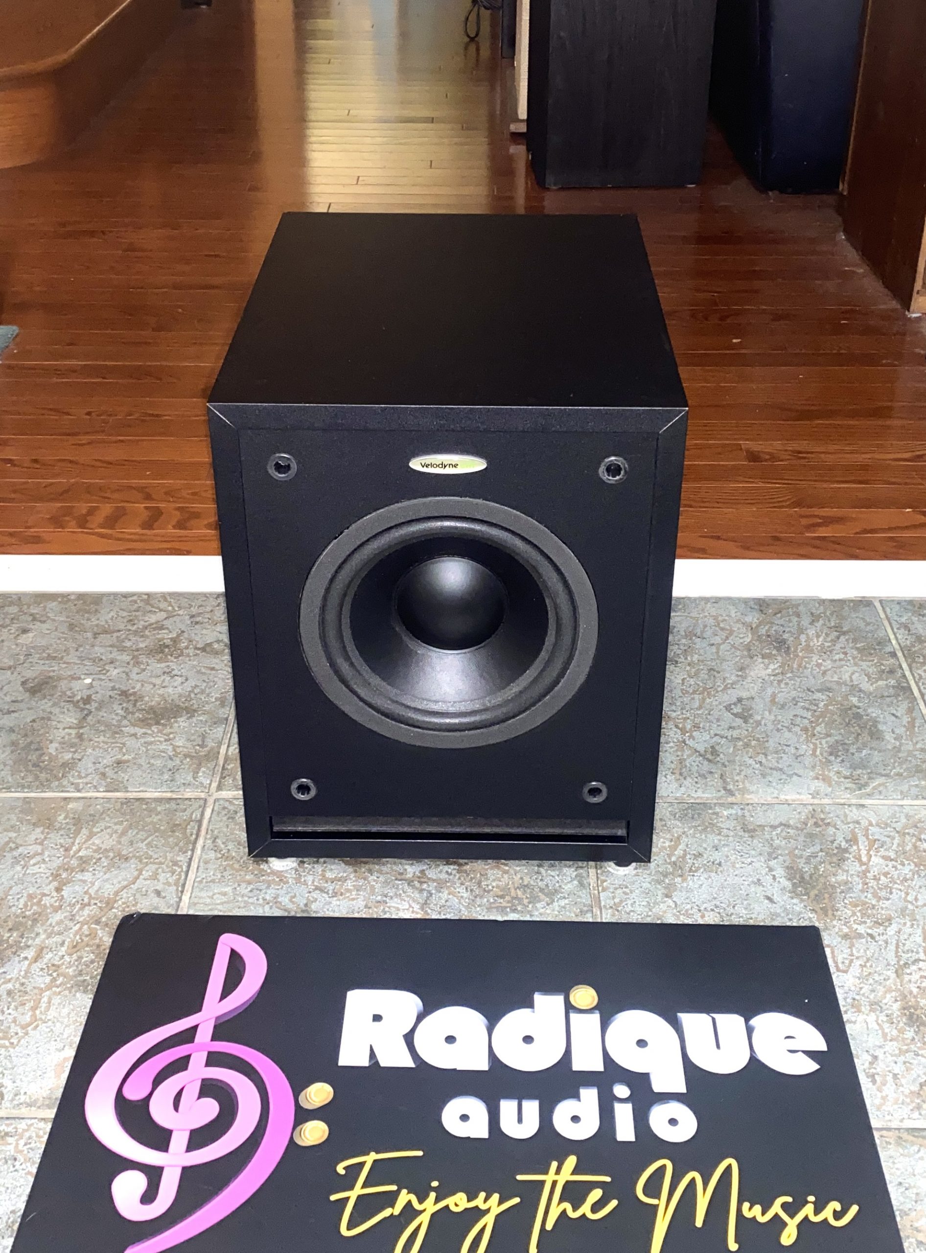 Velodyne CHT-8 1 Velodyne CHT-8 8" 350 Watt Active Subwoofer - Image 1