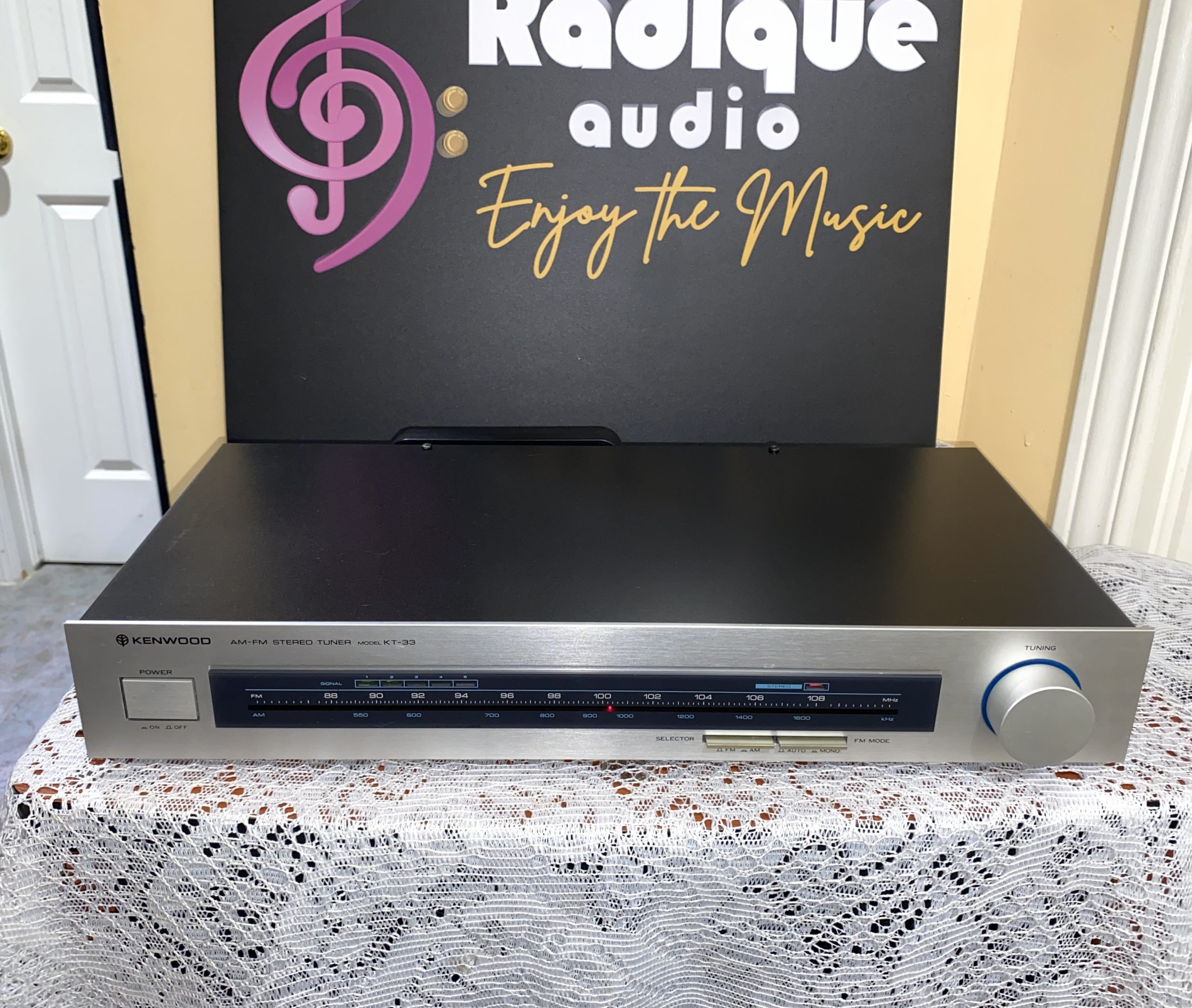 Kenwood KT 33 AM/FM Stereo Tuner Radique Inc