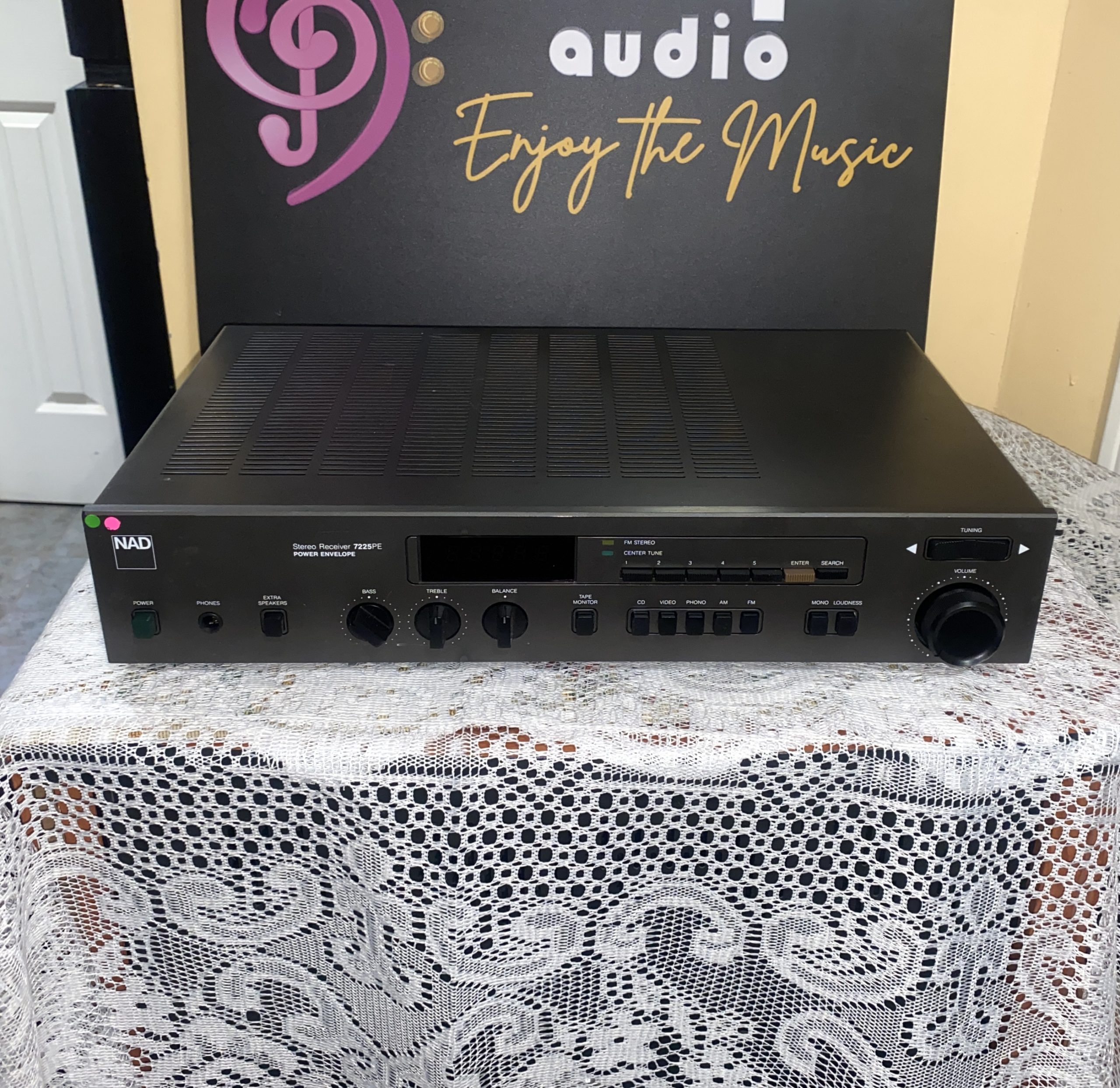 NAD 7225PE 1 NAD 7225PE AM/FM Stereo Receiver 25 WPC, Serviced - Image 1