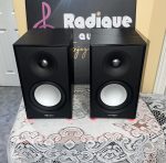 Paradigm Atom Monitor v7 Bookshelf Speakers - Recent Model