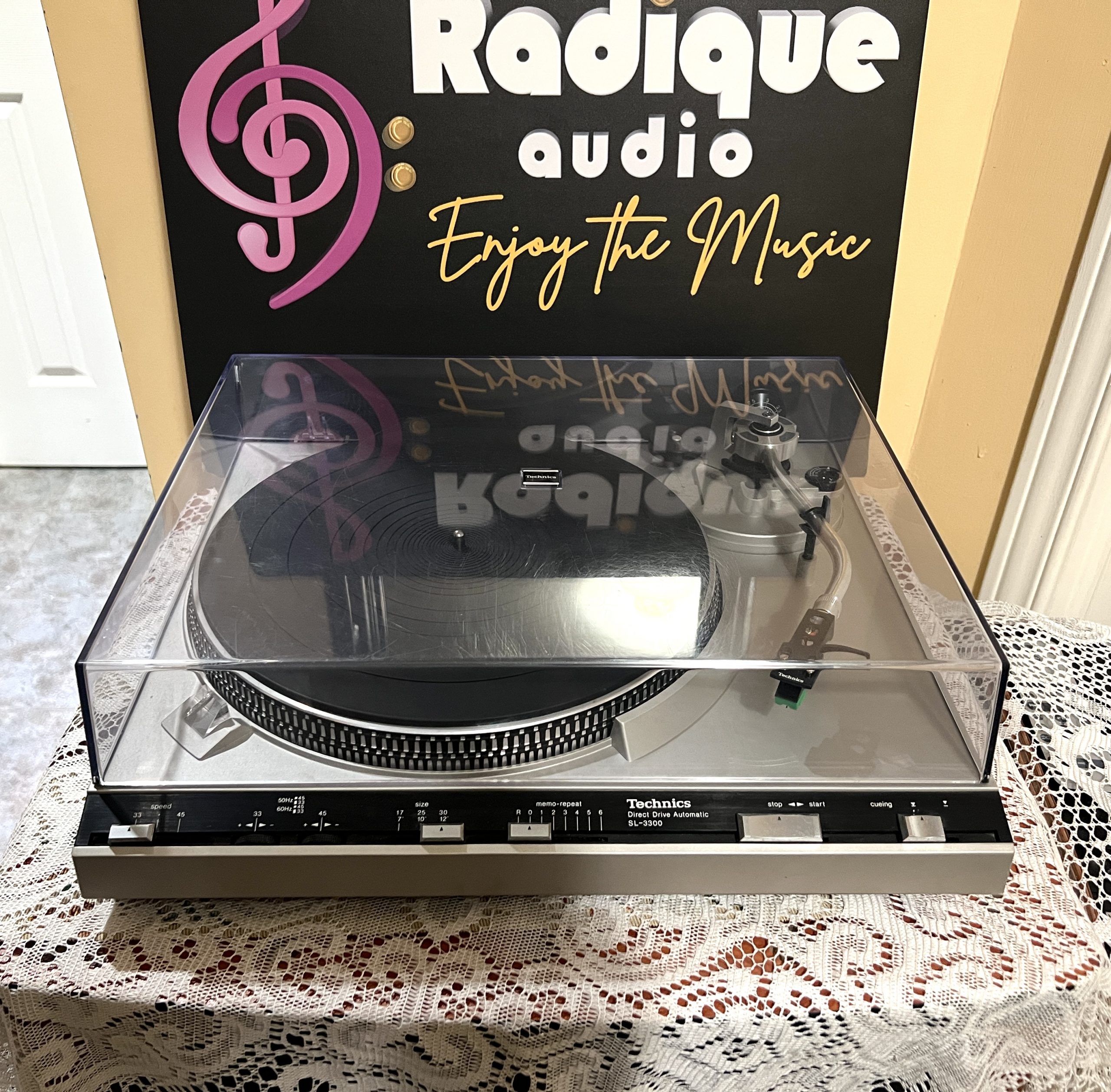 Technics SL-3300 Direct-Drive Turntable - Made in Japan - Radique Inc