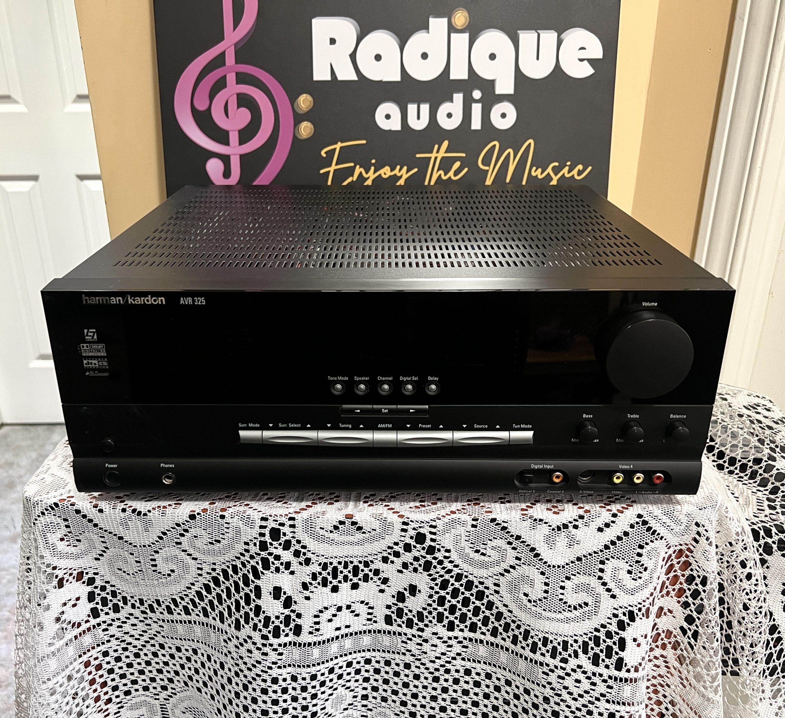 Harman AVR 325 1 Harman Kardon AVR 325 7.1 AV Receiver 50WPC - 40 lbs! - Image 1