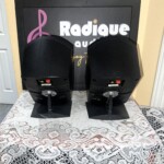 B&W Solid HCM1 Compact Satellite Speakers with Integrated Stands - Image 3