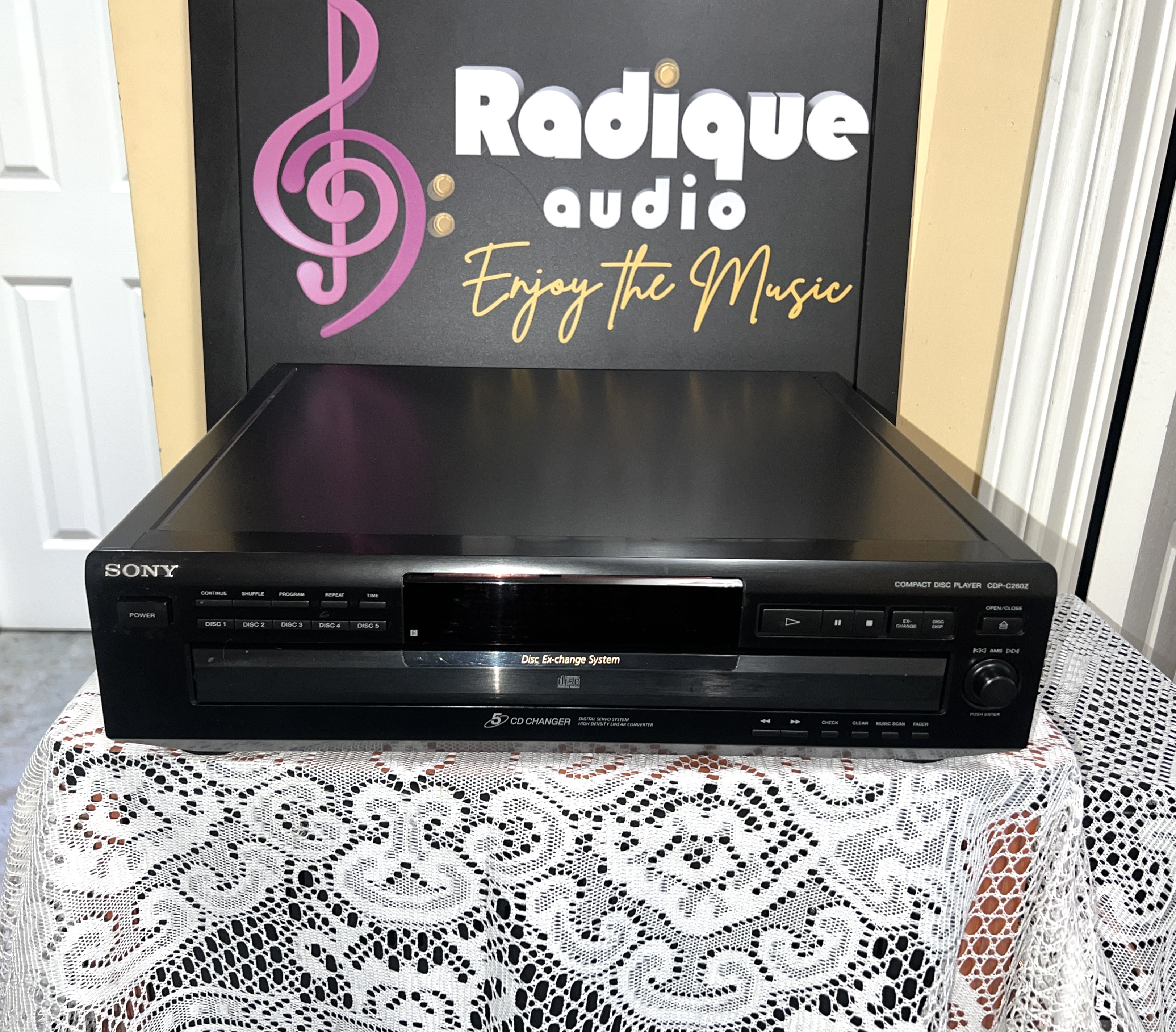 Sony CDP-C260Z 1 Sony CDP-C260Z 5-Disc Carousel CD Changer w/ Optical Out - Image 1