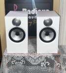 The Award-Winning B&W 606 S3 Stand-Mount Speakers — White