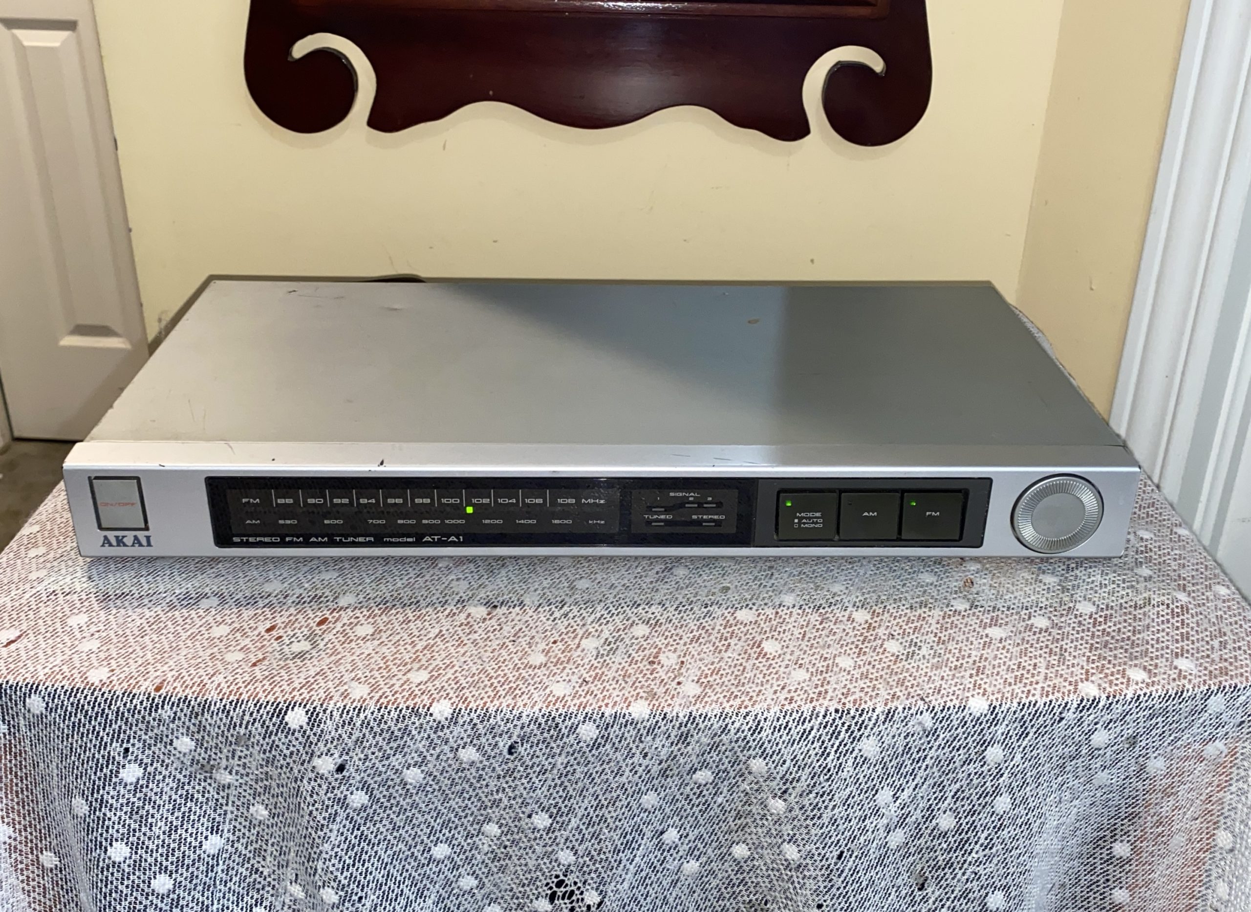 AKAI-AT-A1-1-p3 AKAI AT-A1 AM/FM Stereo Tuner - Ultra Slim Profile - Image 1