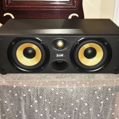 Thoroughly tested B&W CC6 center channel with dual Kevlar drivers, magnetic shielding, made in England. Covered by our Bumper to Bumper Warranty.