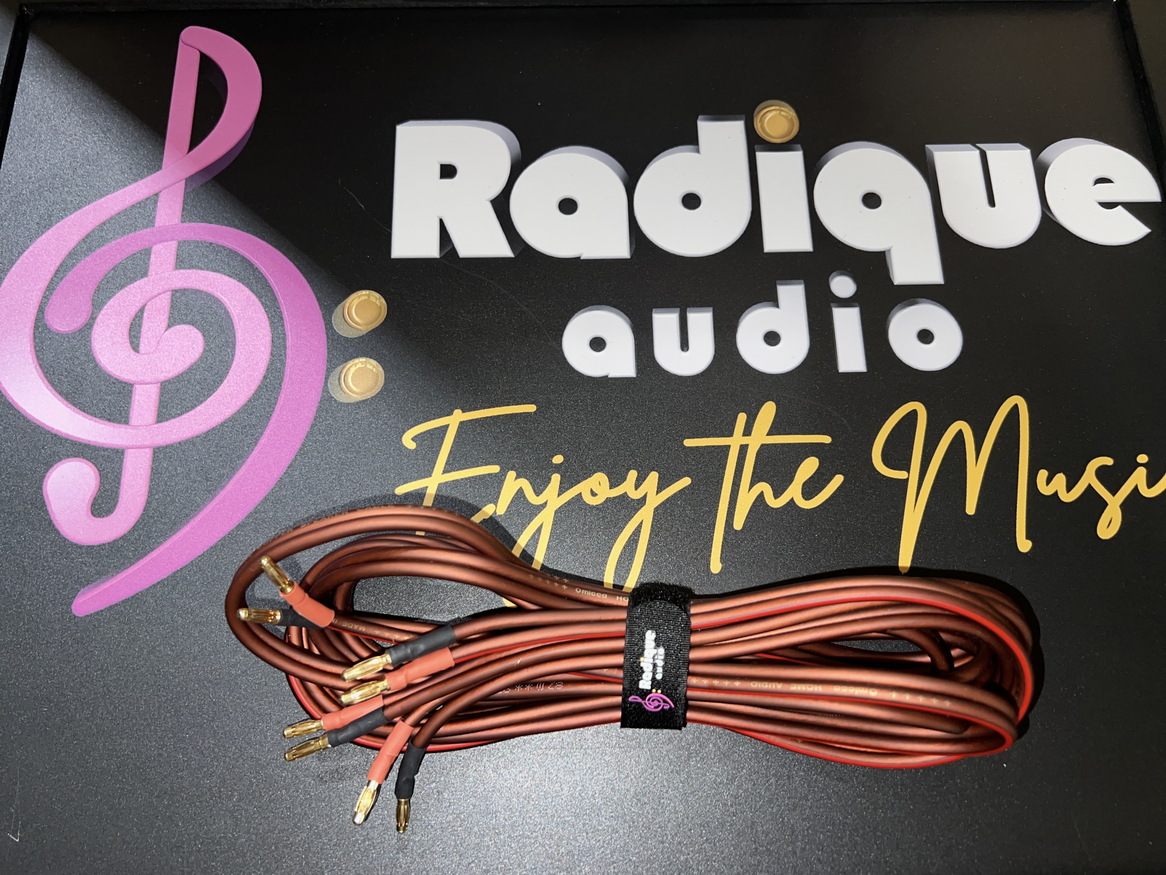 Micca 14AWG 1 Micca 14AWG Pure Copper Speaker Cables — 6ft Pair, Banana Plugs - Image 1