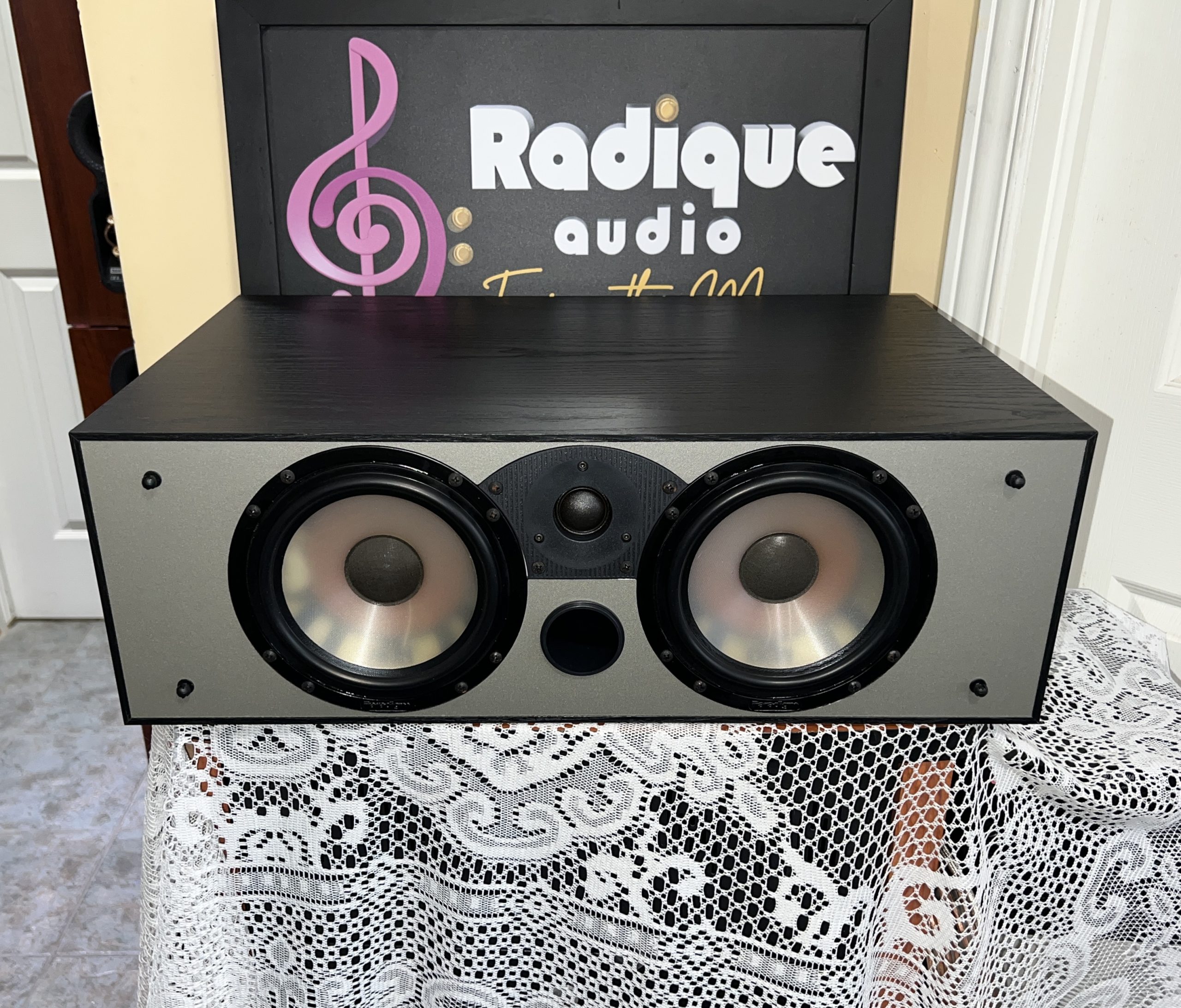 Paradigm-CC-300-V1-1-p3 Paradigm CC-300 V1 Centre Channel Speaker — Made in Canada - Image 1