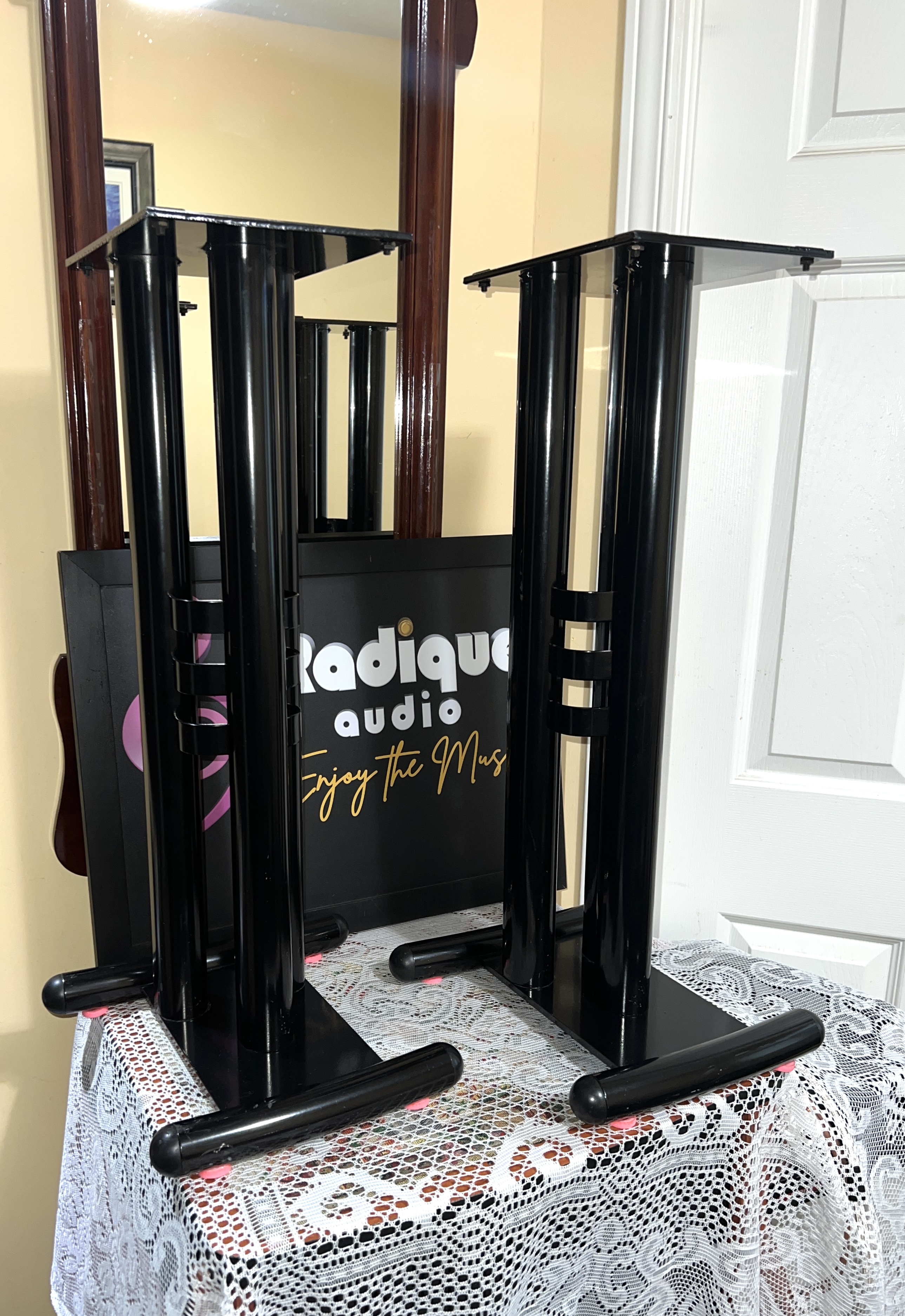 Paradigm J-60 2 Paradigm J-60 26″ Fillable Welded Steel Speaker Stands – Pair - Image 1