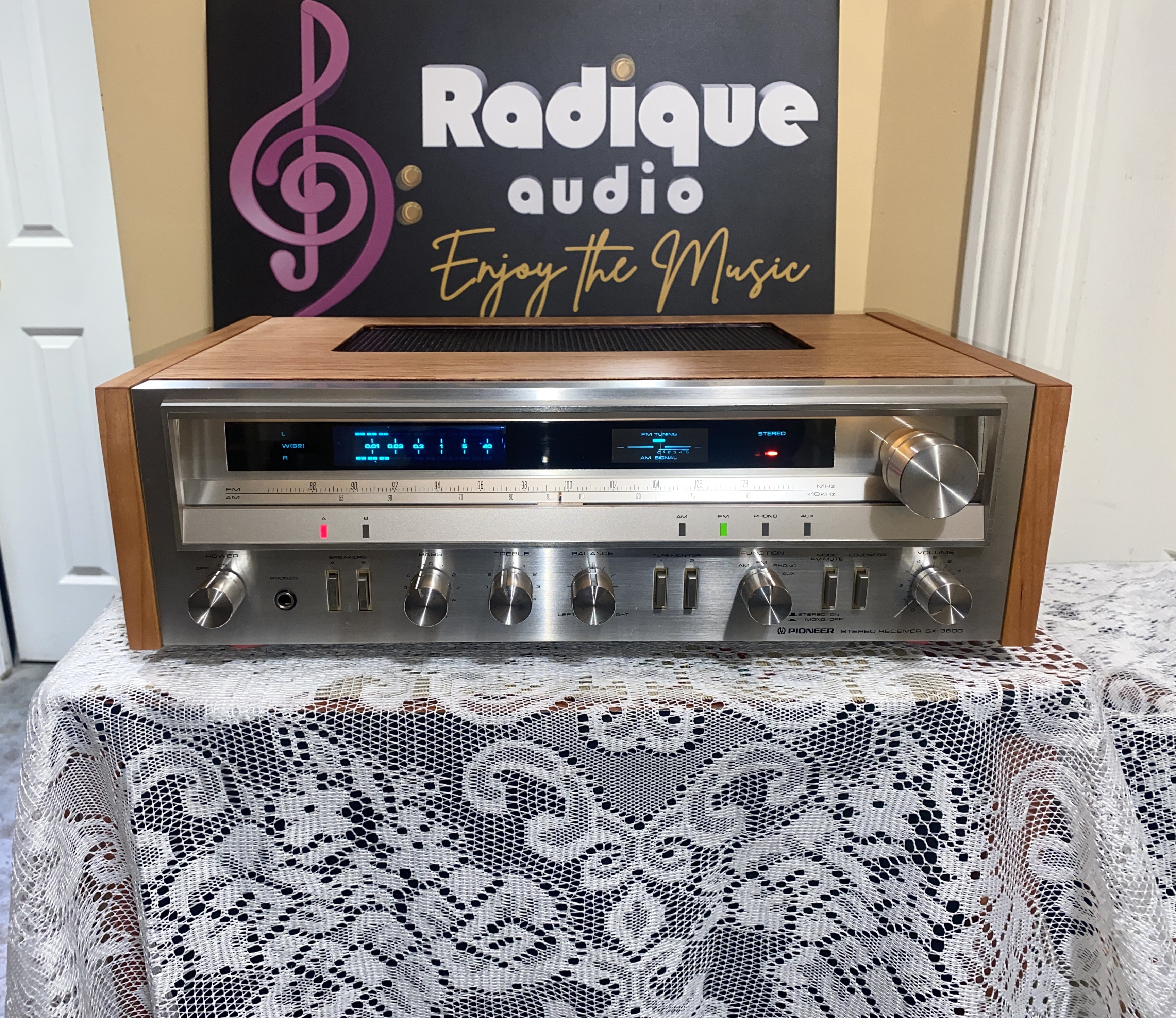 Pioneer-SX-3600-nov-2025-05 Pioneer SX-3600 stereo receiver in custom Ottawa cherry cabinet — Radique Audio