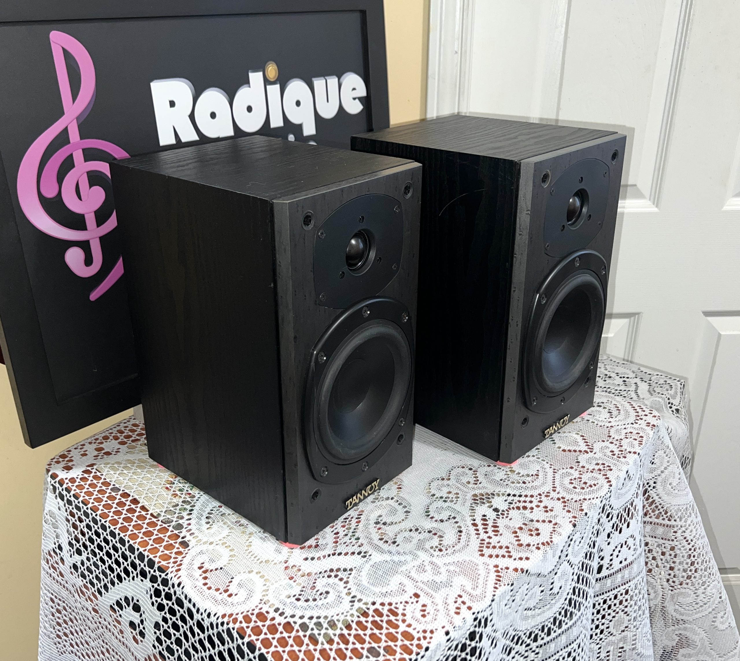 Tannoy Mercury m1 EISA Award Bookshelf Speakers — Radique
