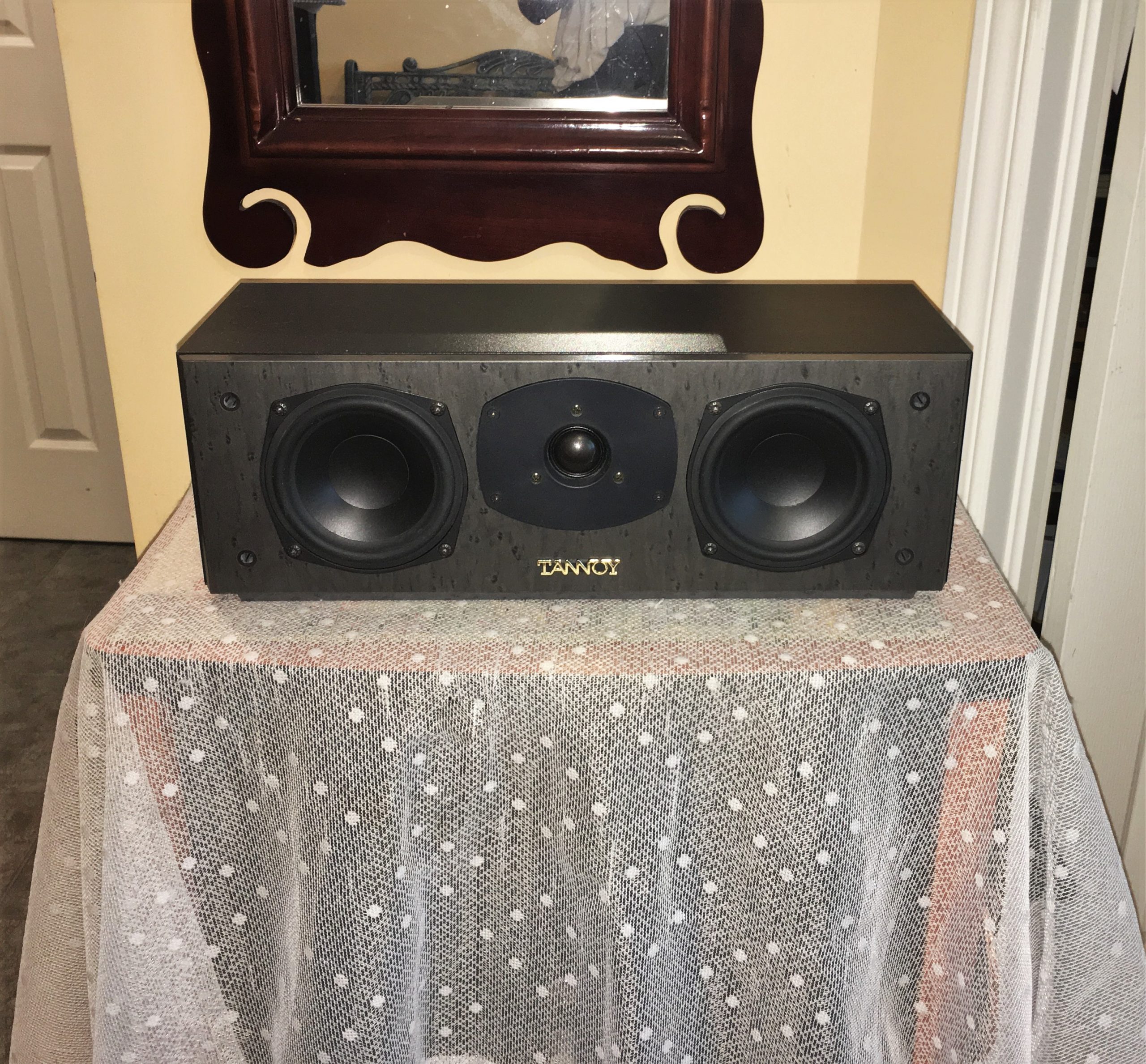 Tannoy-Mercury-mC-black-gold-1-p3 Impressive Tannoy Center Channel Speaker Mercury mC - Image 1