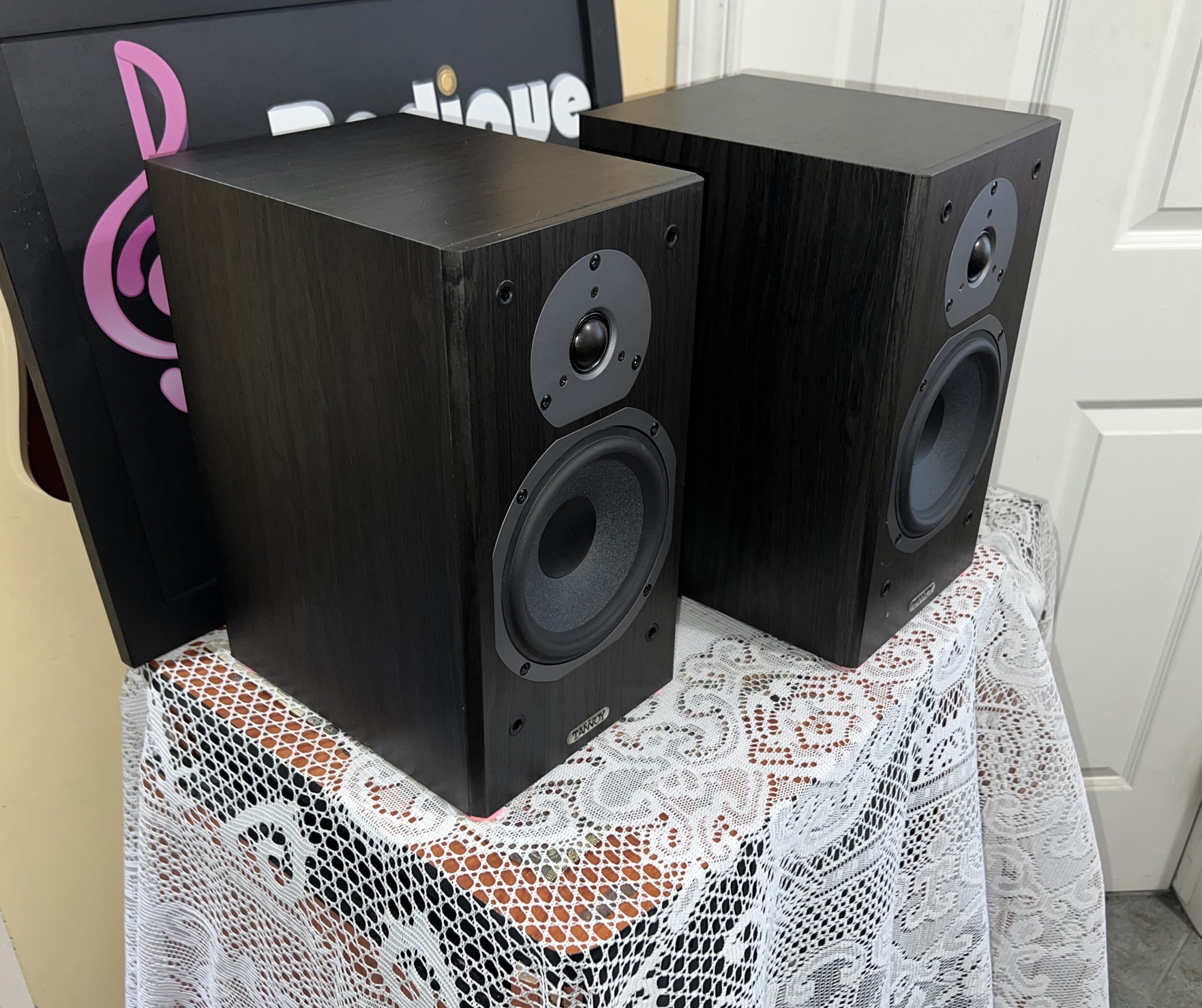 Tannoy Mercury mX2 Five-Star Bookshelf Speakers — Pair - Radique Inc