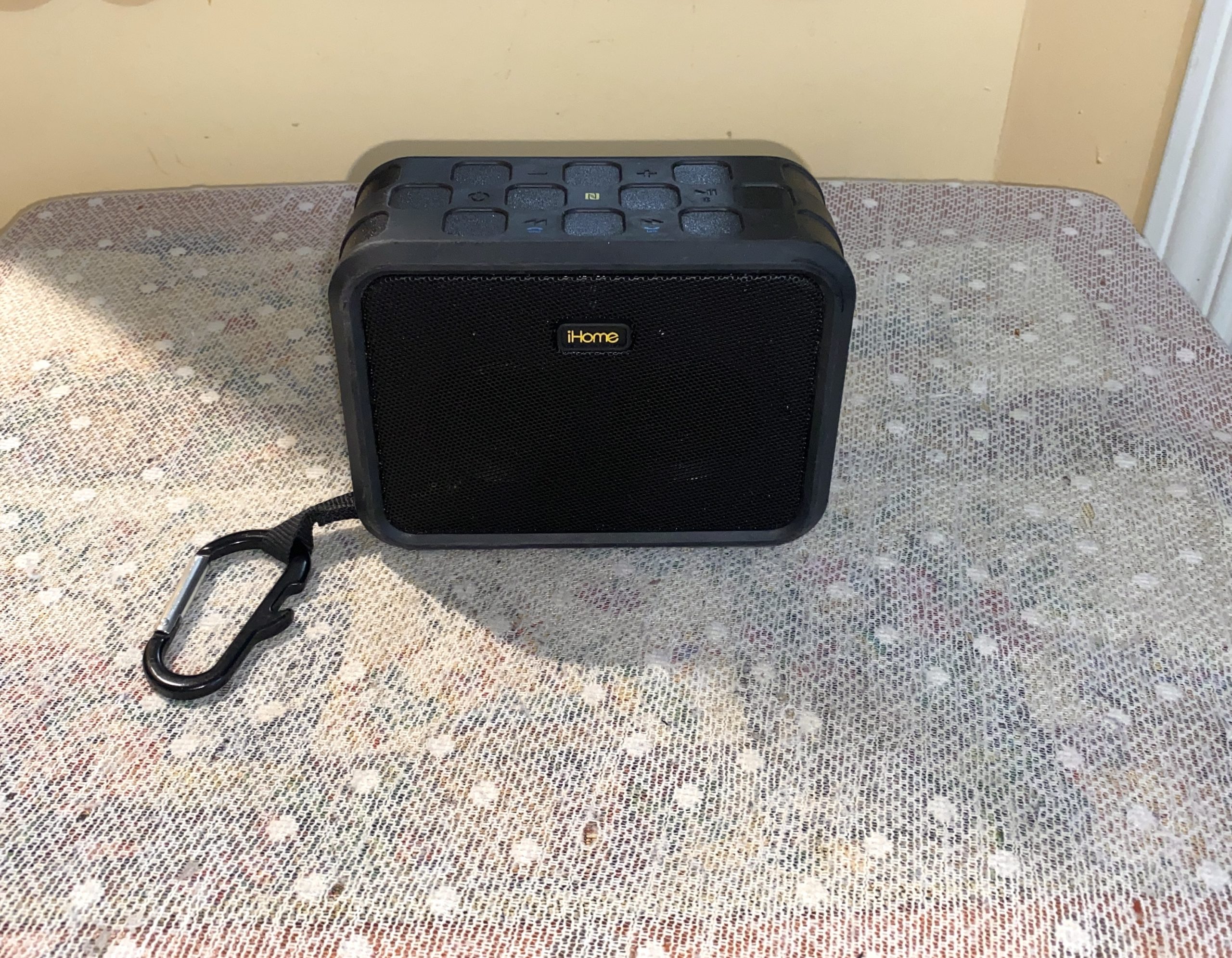 iHome-iBN6-2-p3 Award Winning iHome Compact Bluetooth Speaker iBN6 **Reduced** - Image 1