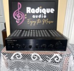 harman/kardon PM640 Vxi integrated amplifier, black brushed faceplate with power and headphone controls, tone knobs and a large volume dial