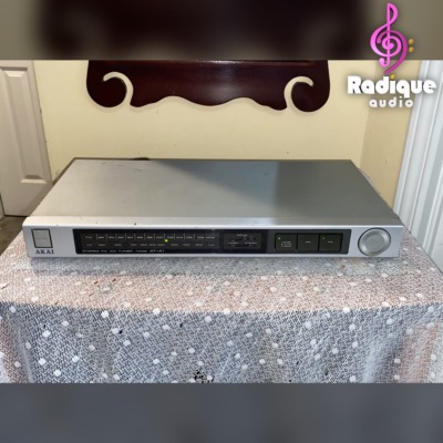 AKAI AT-A1 AM/FM Stereo Tuner - Ultra Slim Profile
