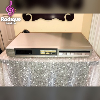 Sony ST-JX44 Quartz-Lock AM/FM Digital Tuner - Slim profile