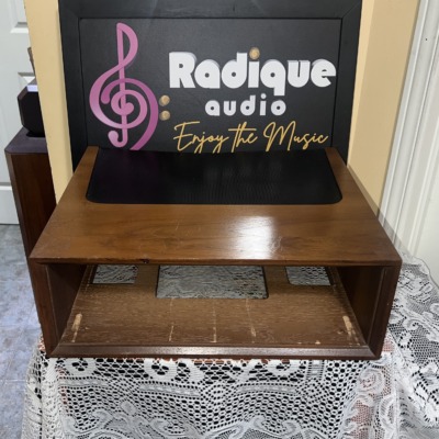 Vintage Marantz WC-22 wood cabinet, straight-on view of the open front with its walnut-tone finish and black perforated top vent
