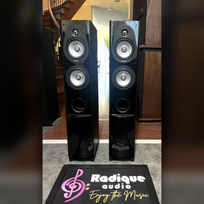 Energy Connoisseur CF-30 2.5-way tower speakers front-on with grilles removed