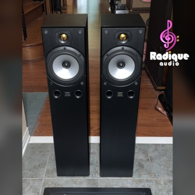 Monitor Audio Bronze 3 tower speakers, pair, front view